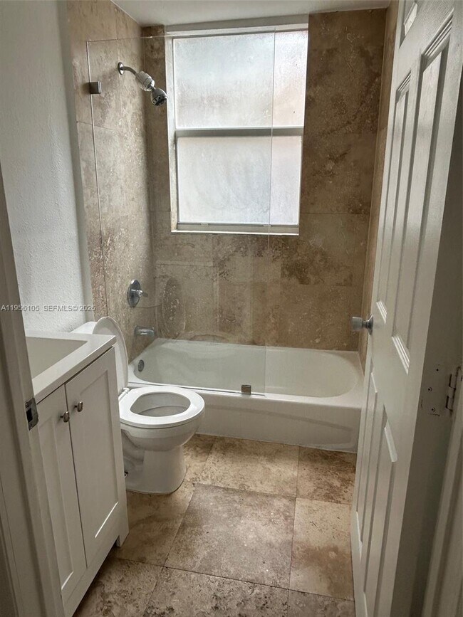 Foto del edificio - 953 SW 10th St