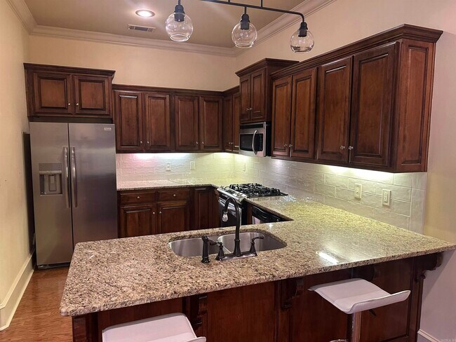 Foto del edificio - 4404 Montgomery Rd