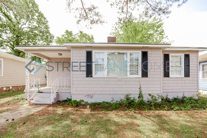 Primary Photo - Charming 4 Bedroom in Birmingham!