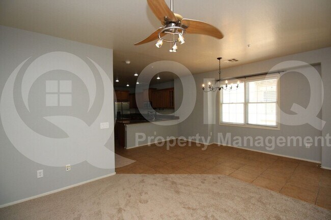 Building Photo - 929 S Storment Ln
