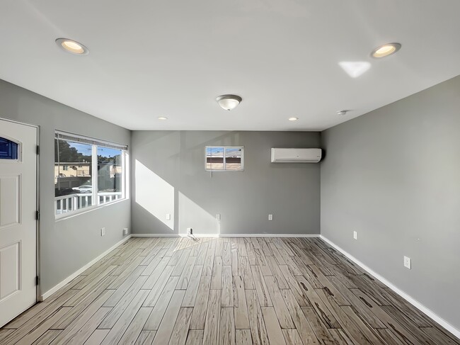 Building Photo - 6093 Severin Dr