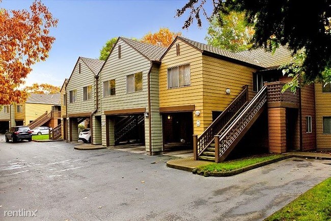 Building Photo - 8755 SW Illahee Ct