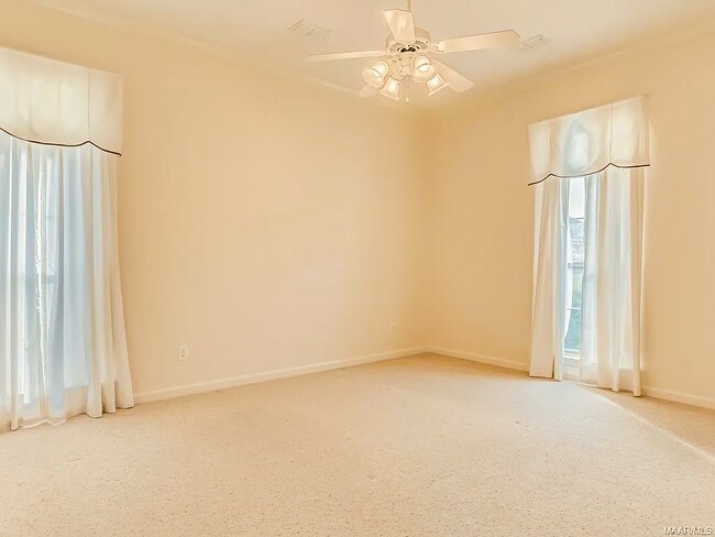 Foto del edificio - 2112 Parkview Dr S