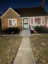 Building Photo - 12862 S Emerald Ave