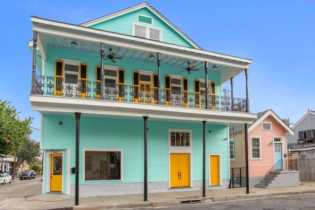 Building Photo - 2 Story Unit in Historic Building