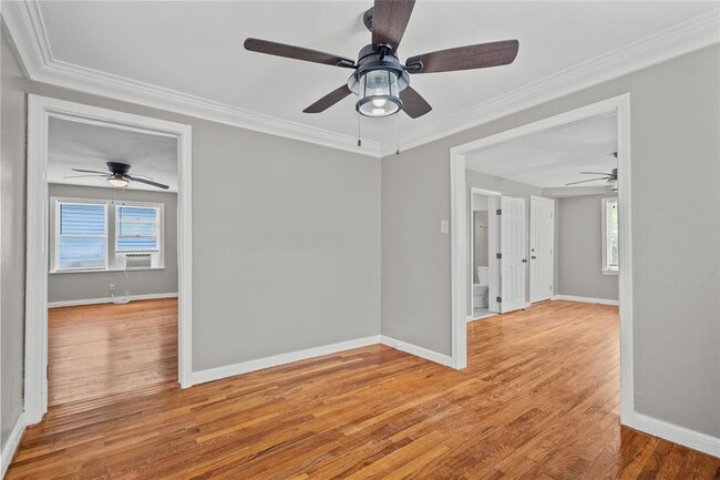 Building Photo - 4020 Avenue O 1/2