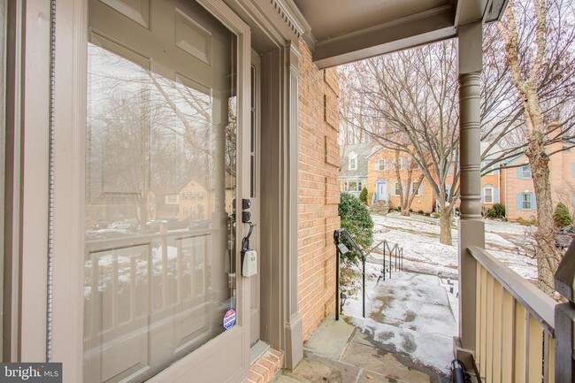 Building Photo - 1542 Ivystone Ct