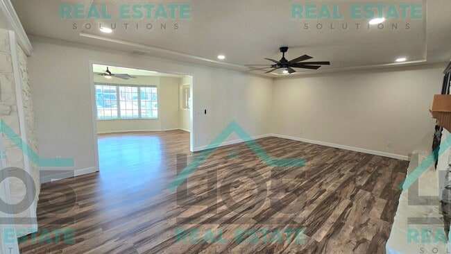 Photo - 3637 Sunvalley Dr Apartment