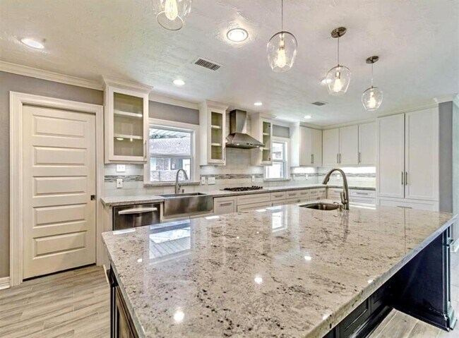 Foto del edificio - 3318 N Braeswood Blvd