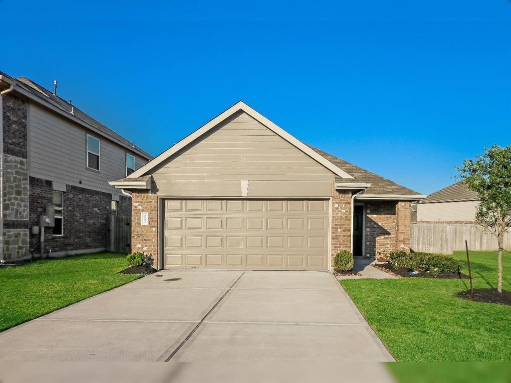 Primary Photo - 3202 Primrose Dr