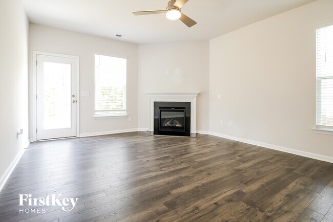 Foto del edificio - 314 Ashborne Ln