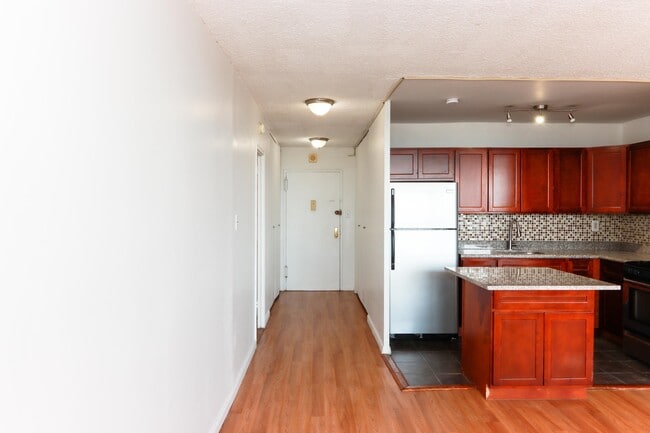 Building Photo - 280 Marin Blvd