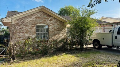 Building Photo - 11407 Hazen St