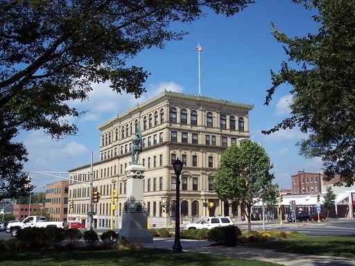 Primary Photo - Updated 1-BEDROOM LOCATED DOWNTOWN