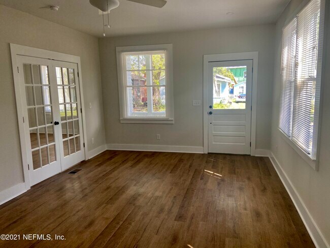 Building Photo - 1314 Sydney Pl