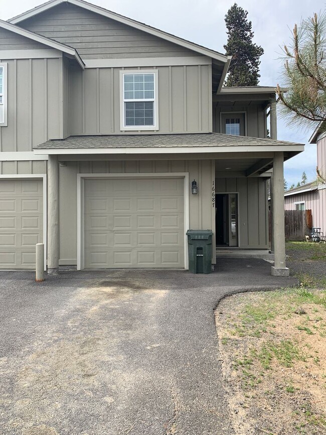 Foto del edificio - 16687 Shaw Pine Ct