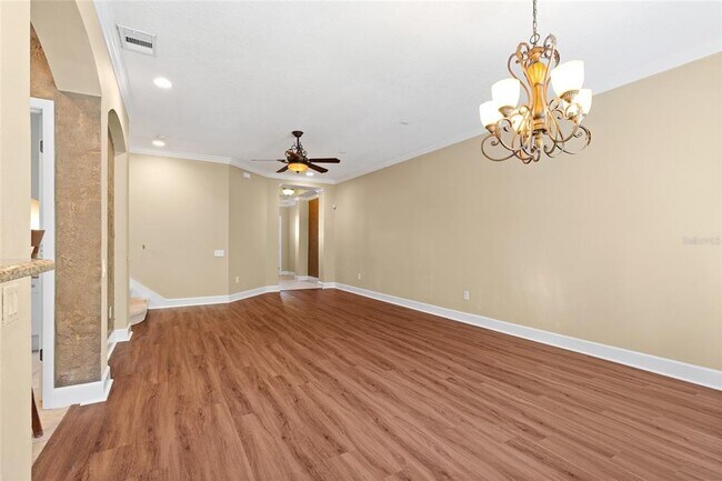 Foto del edificio - 618 105th Ln N