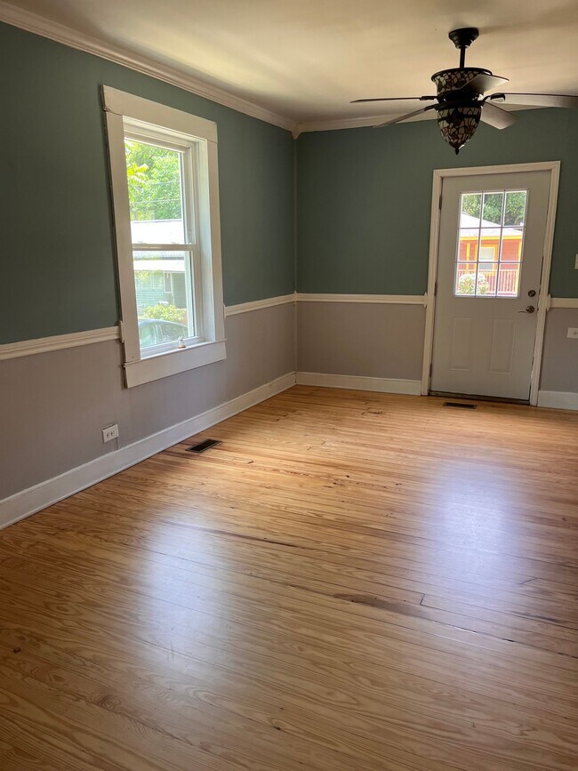 Foto del edificio - 274 N Rocksprings St