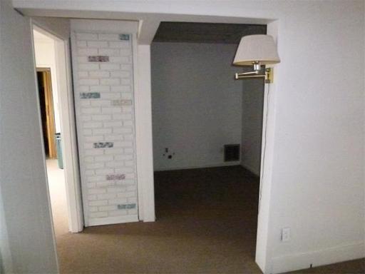 Building Photo - 2022 Wabash Ave