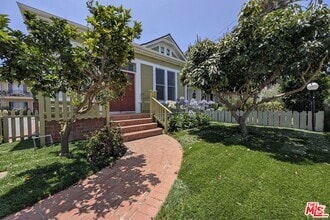 Building Photo - 222 Bicknell Ave