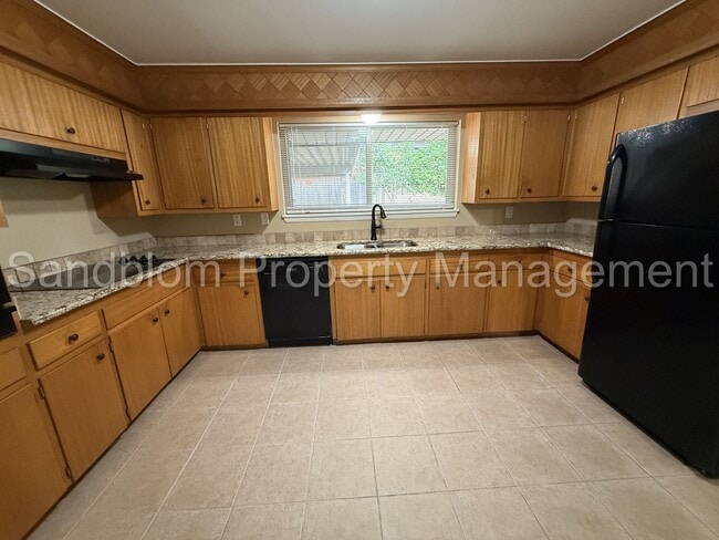 Building Photo - For Lease | Lortondale | $1350 Rent