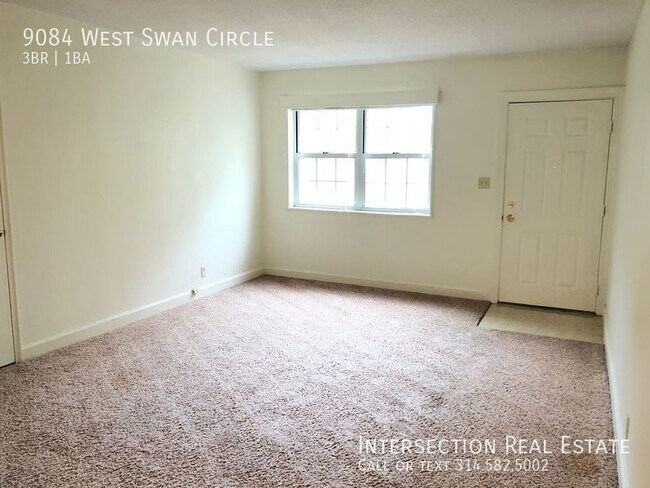 Foto del edificio - Spacious 3bd/1ba Brentwood Forest Condo