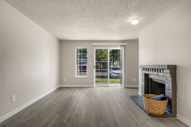 Building Photo - Terravista