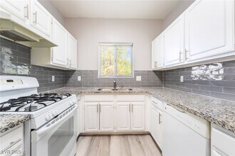 Building Photo - 5655 E Sahara Ave