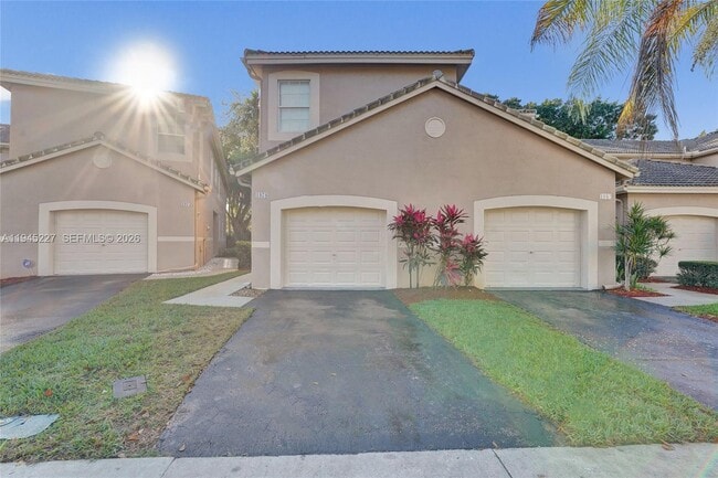 Building Photo - 1978 Madeira Dr