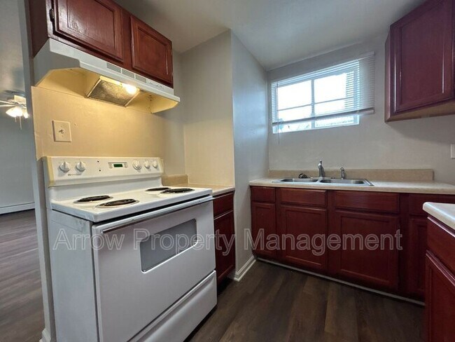 Foto del edificio - 609 W 14th St