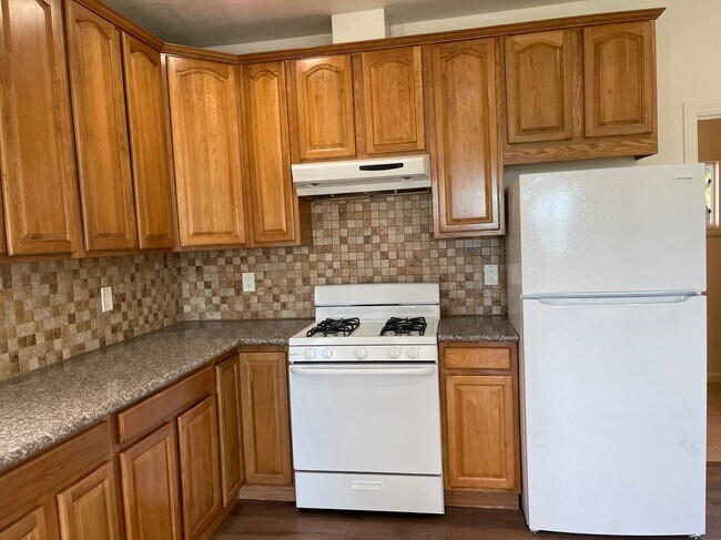 Foto del edificio - 1396 E 27th St