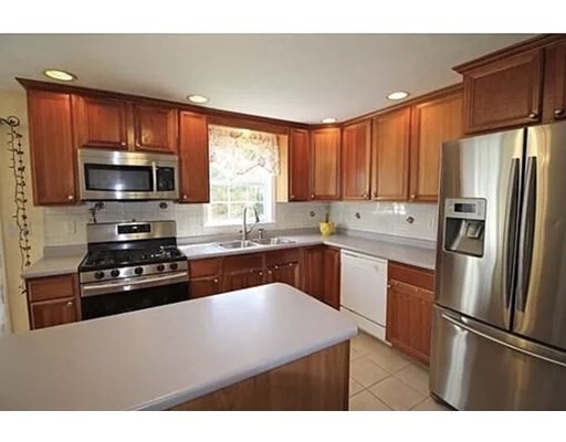 Primary Photo - 19 Chandler Rd