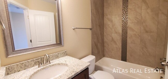 Foto del edificio - Beautiful Modern Townhome 3 Bed 2.5 Bath M...