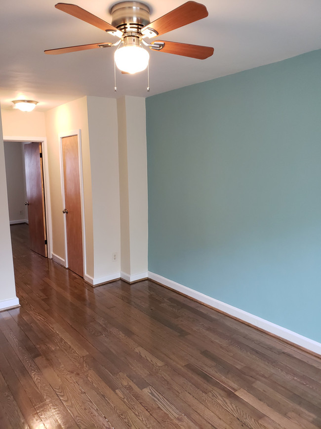 Building Photo - 4211 Audrey Apt 2