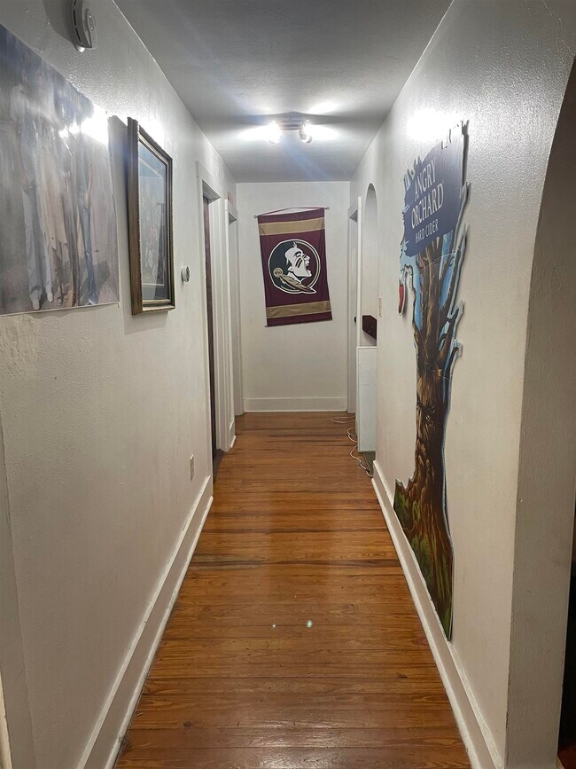 Foto del edificio - 2208 Escambia Dr