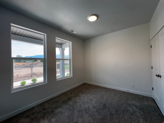 Building Photo - 1562 N 1875 W