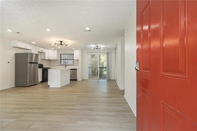 Building Photo - 4922 Glenside Ct