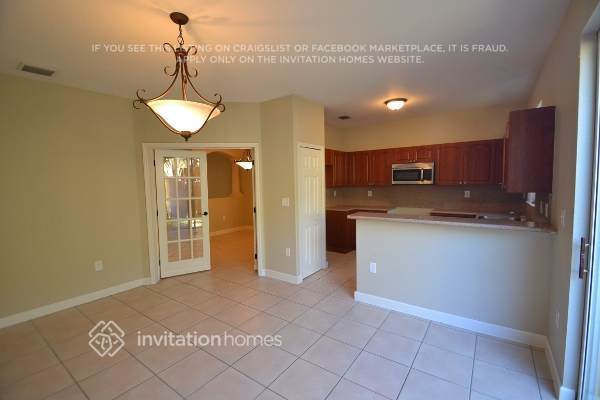 Building Photo - 14964 SW 9th Ln