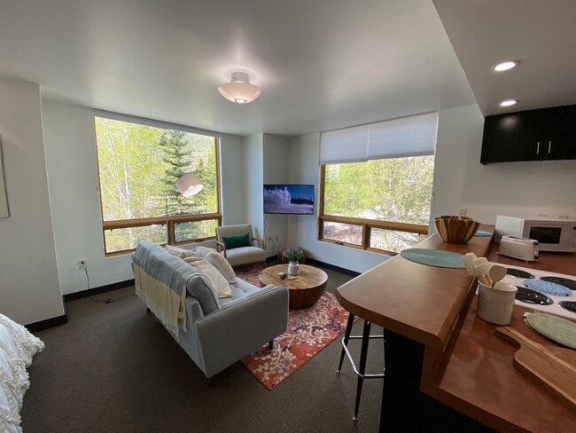 Foto del edificio - 420 US-89