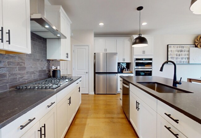 Foto del edificio - 129 Cold Brook Dr