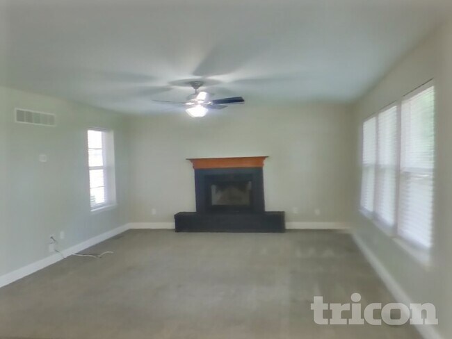 Foto del edificio - 539 Great Oaks Meadow Dr