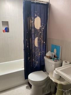 Foto del edificio - 704 W 34th St