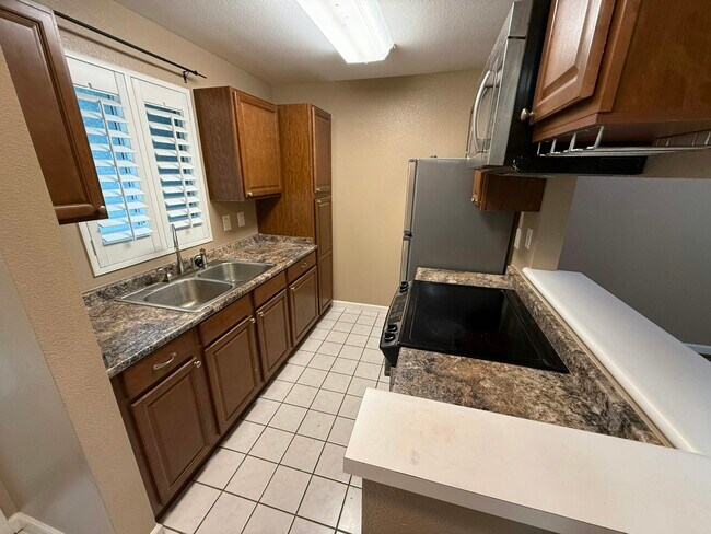 Foto del edificio - 95-648 Wikao Street