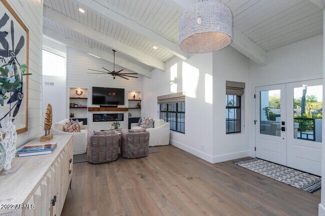 Foto del edificio - 22012 N 84th Pl