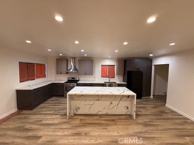 Foto principal - 8106 Leeds St