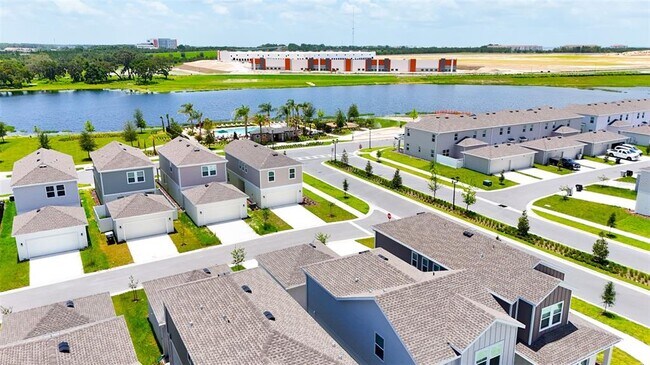Building Photo - 1806 Rider Rain Ln