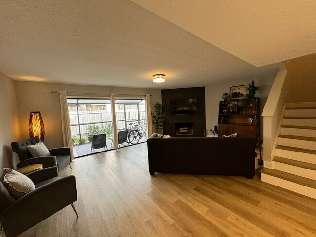 Building Photo - 730 Killarney Bay Ct