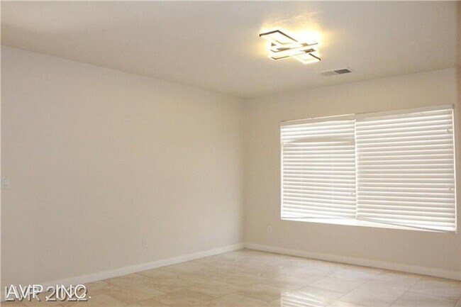 Building Photo - 5 br, 2.5 bath House - 7871 Spindrift Cove St