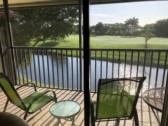 Seagate @ Hamlet-Resort Style Living - 451 Greensward Ln