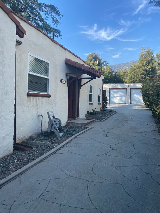 505 W Sierra Madre Blvd Townhomes in Sierra Madre, CA Westside Rentals